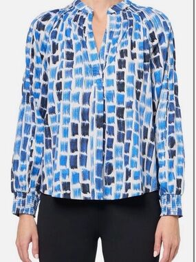 NIC+ZOE Blue and Navy Brushstroke Print Peasant Blouse